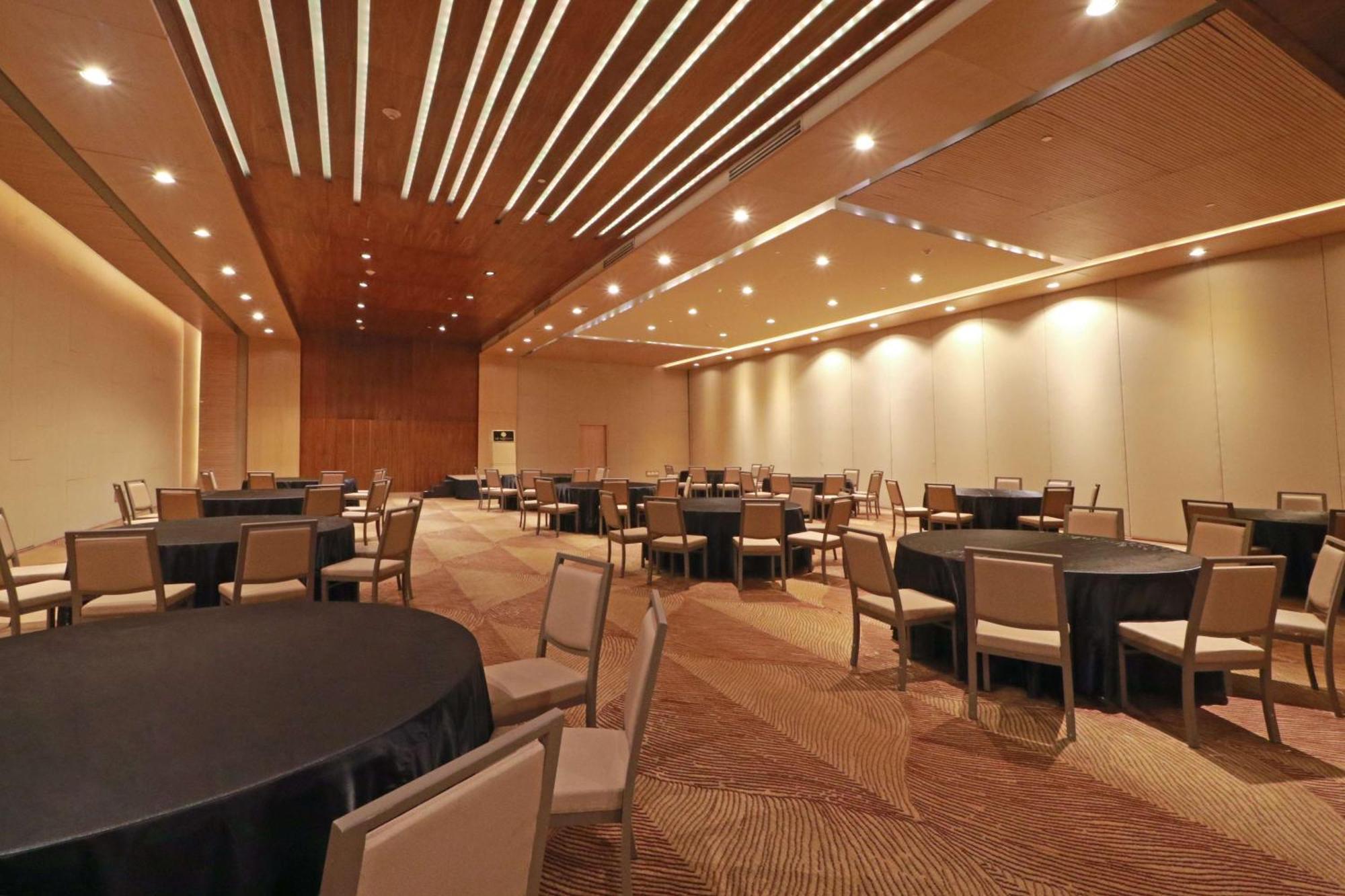 فندق Ms Milenium Monterrey Curio Collection By Hilton San Pedro Garza Garcia المظهر الخارجي الصورة