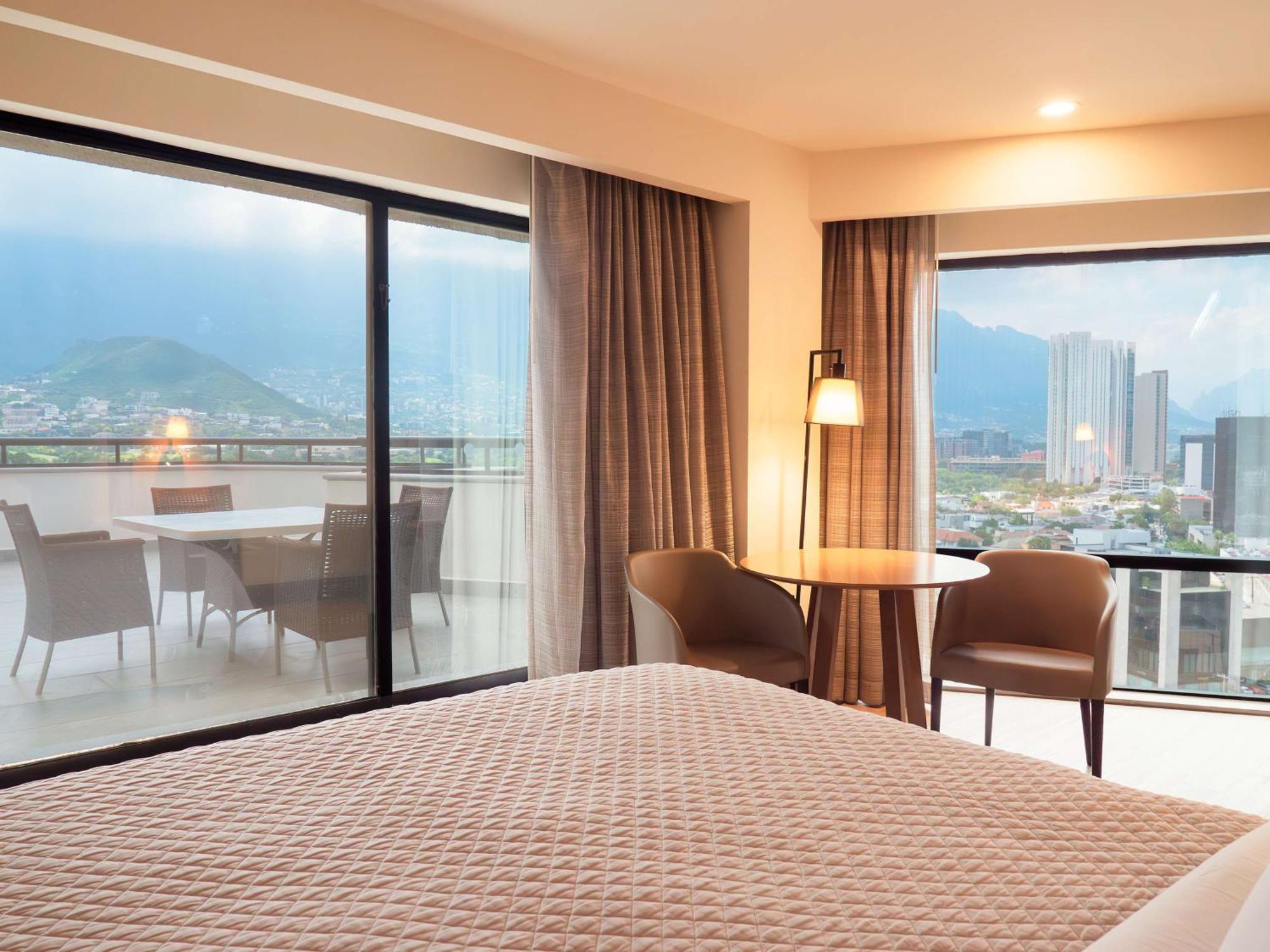 فندق Ms Milenium Monterrey Curio Collection By Hilton San Pedro Garza Garcia المظهر الخارجي الصورة